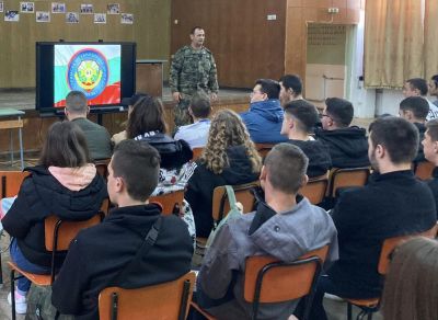 Днес се проведе среща-представяне на кампанията "Стани един от нас" 1